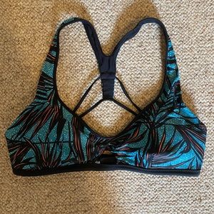 NWOT Lululemon Surf to Sand Top Special Edition